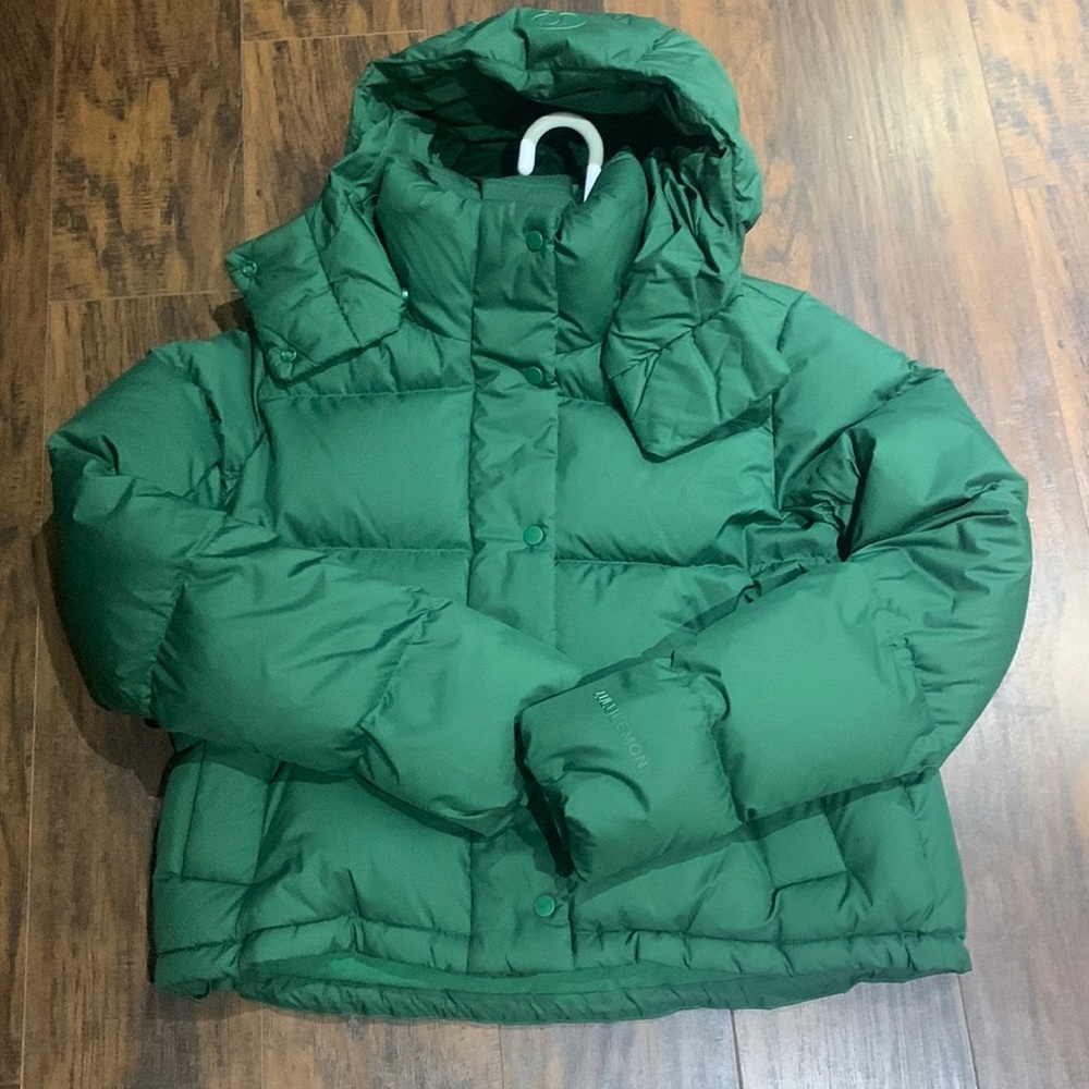 COPY - Lululemon wunder puff cropped jacket
